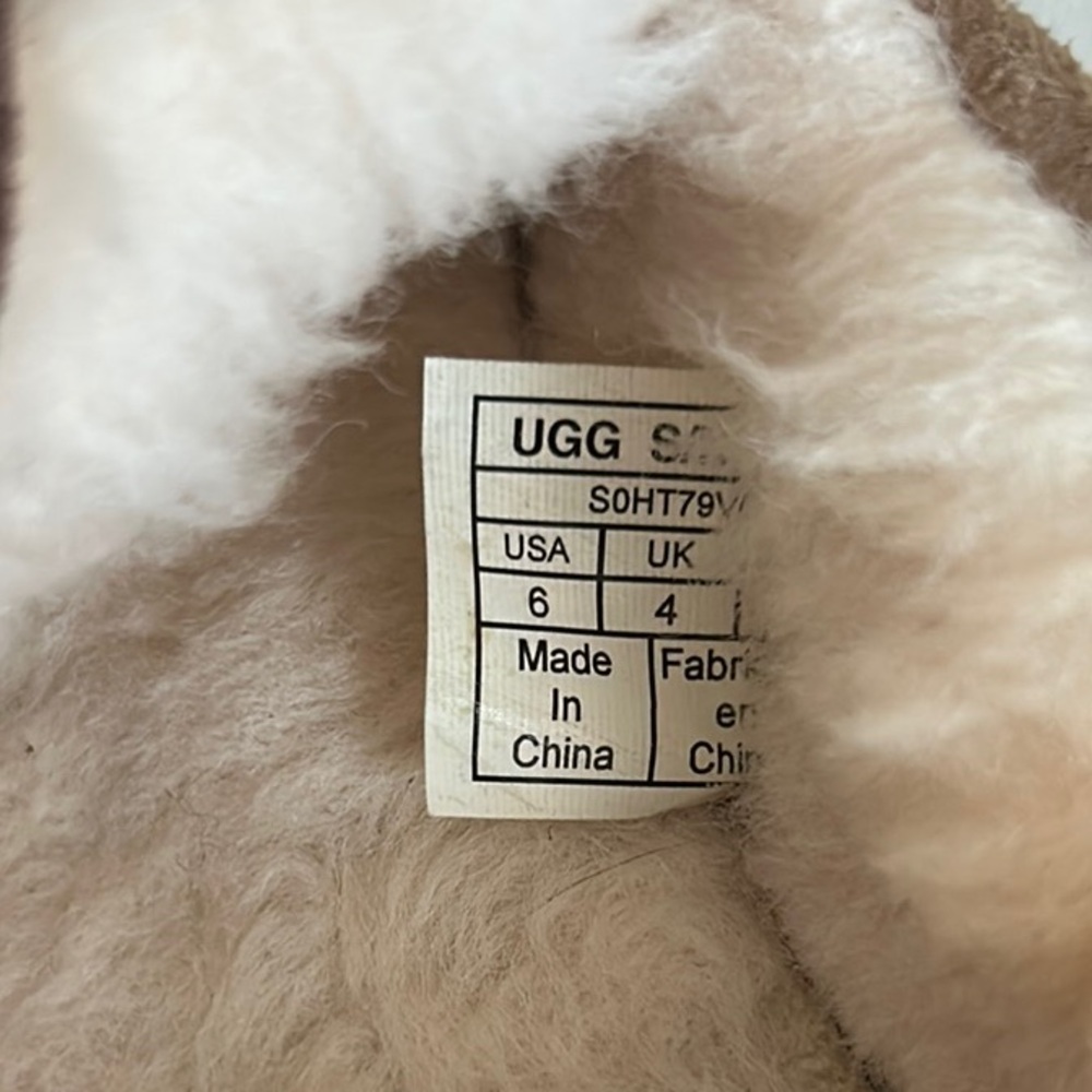 UGG Womens Brown Moccasin Shoes - Picture 6 of 8